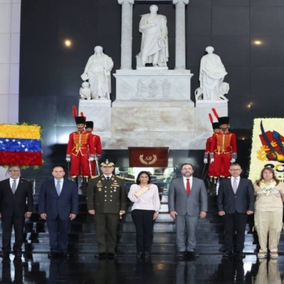 delcy-rodriguez-venezuela-se-enfrenta-a-la-dictadura-de-las-redes-sociales-155627