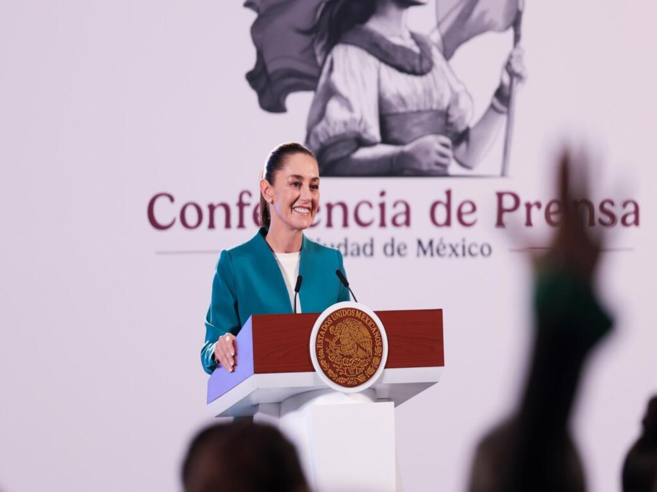 071024-CSP-CONFERENCIA-MATUTINA-LAS-MANANERAS-DEL-PUEBLO-EN-PALACIO-NACIONAL-5