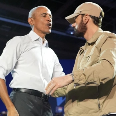 eminem-expresa-apoyo-a-harris-en-evento-junto-a-barack-obama-161068 (1)