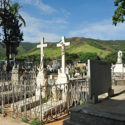 Cementerio-General-del-Sur_AMU