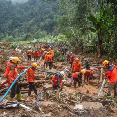 AFP__20250122__36VC24F__v1__Preview__IndonesiaDisasterLandslide (1)