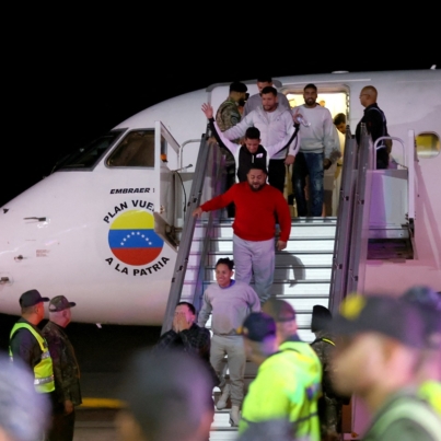 Venezuelan migrants deported from US arrive at Simon Bolivar international airport in Maiquetia, Venezuela on February 10, 2025. Venezuela sent two planes on February 10 to bring nearly 200 undocumented migrants back from the United States, saying it hoped for a "new beginning" in ties with Washington, which does not recognize Nicolas Maduro as the legitimate president. (Photo by Pedro MATTEY / AFP)