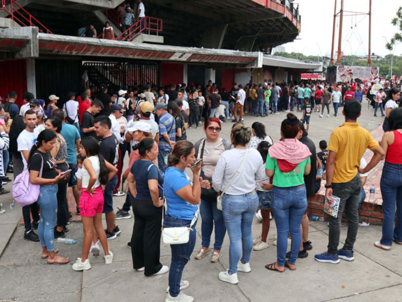 mas-de-8000-desplazados-han-huido-de-violencia-en-catatumbo-35045