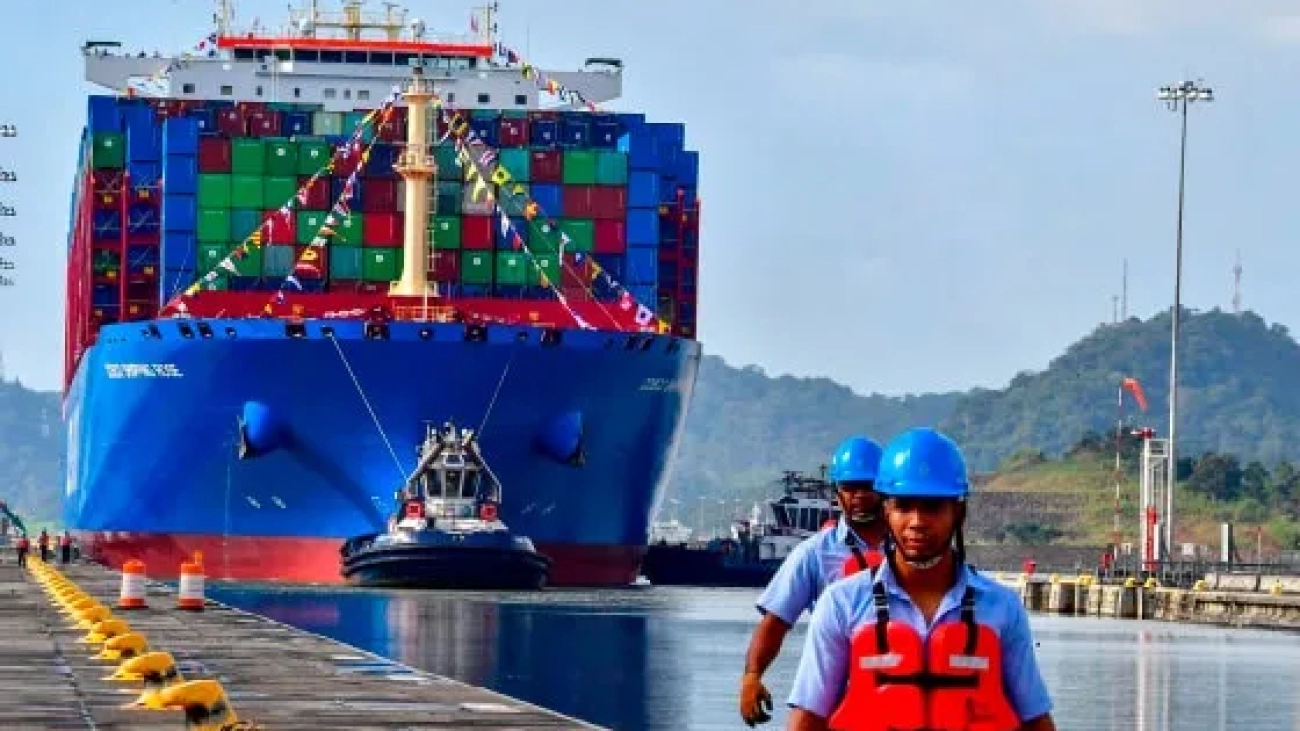 250313-panama-canal-chinese-ship