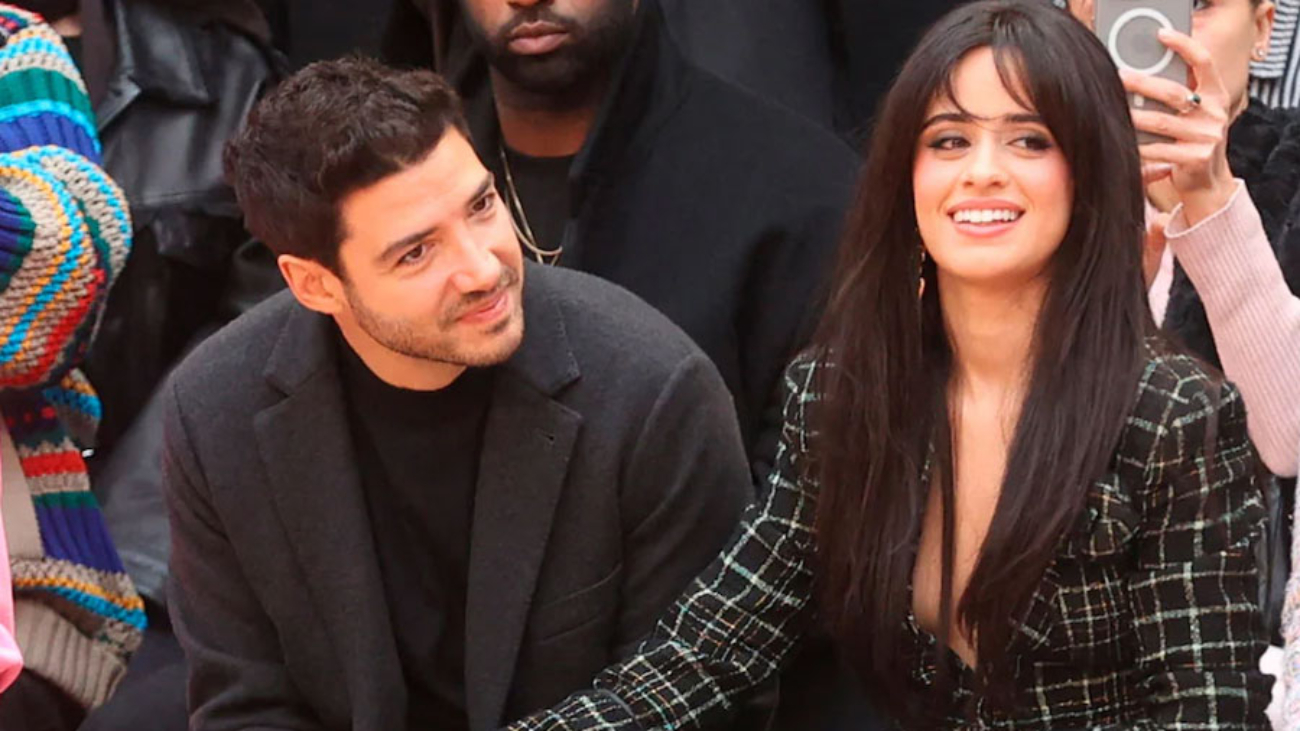 camila-cabello-y-henry-junior-chalhoub-en-paris-37911