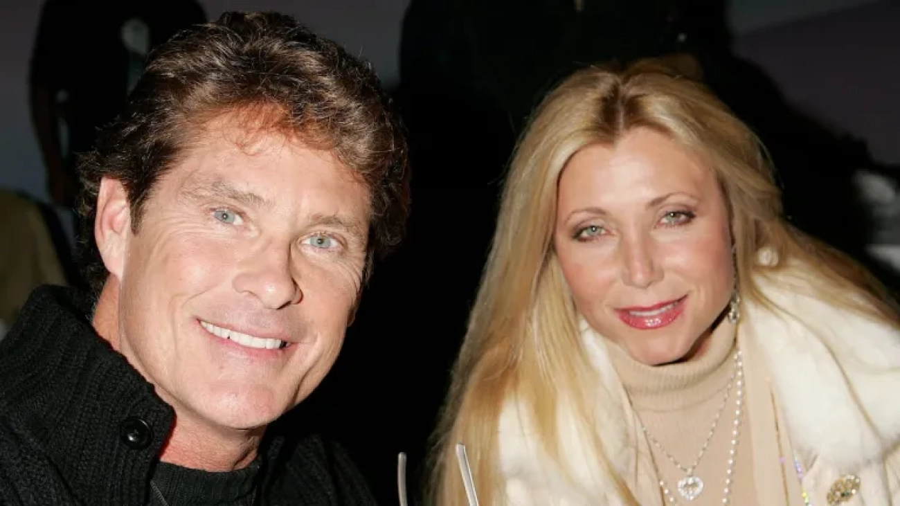 david-hasselhoff-junto-a-pamela