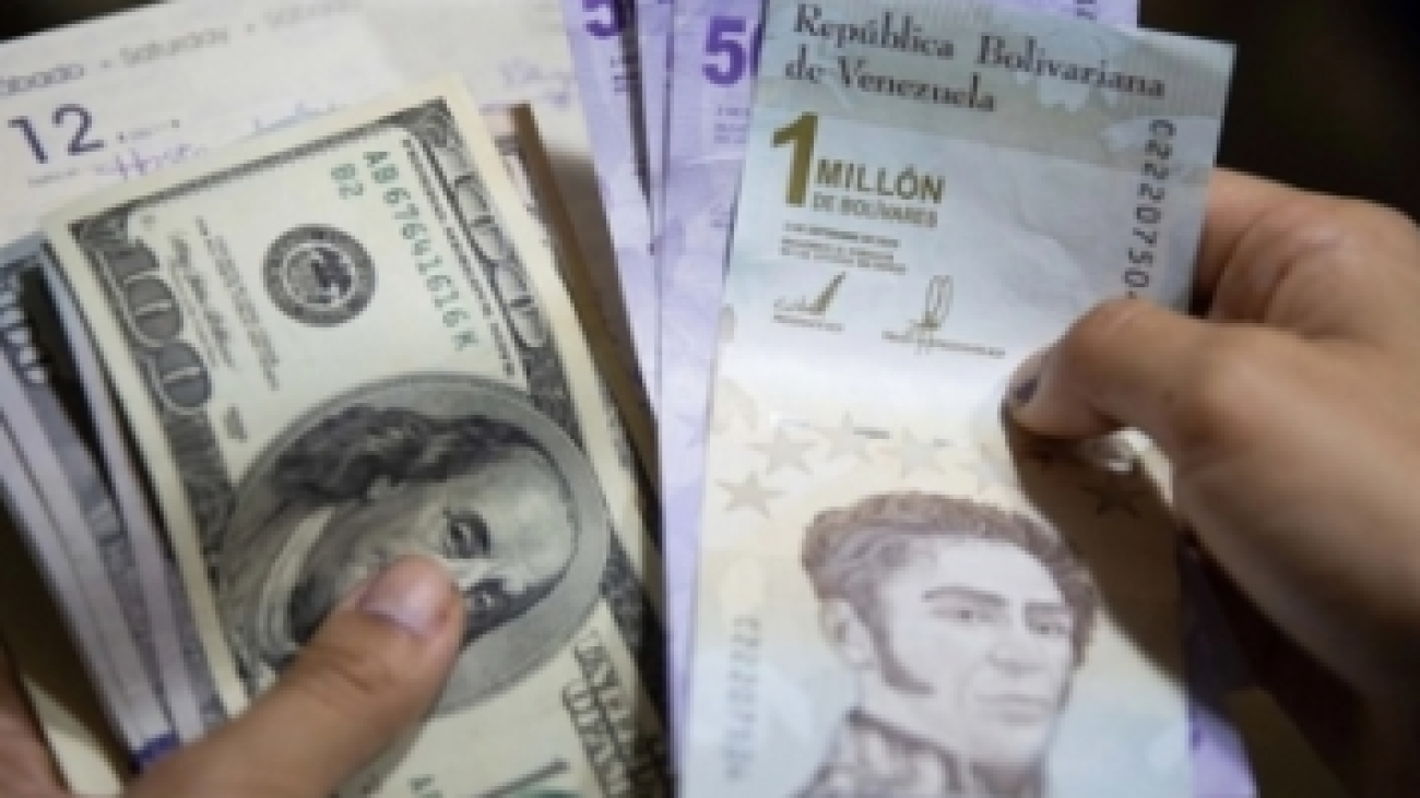 tsize_600x400_BolivaresDolares