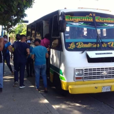 ajustan-tarifas-del-transporte-urbano-174140