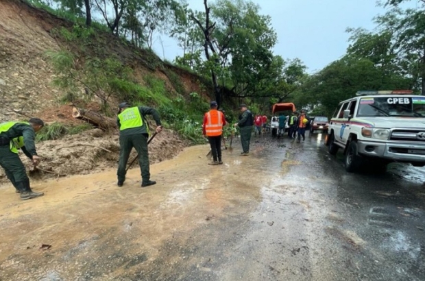 autoridades-despliegan-operativo-de-emergencia-en-barinas-por-fuertes-lluvias-39902