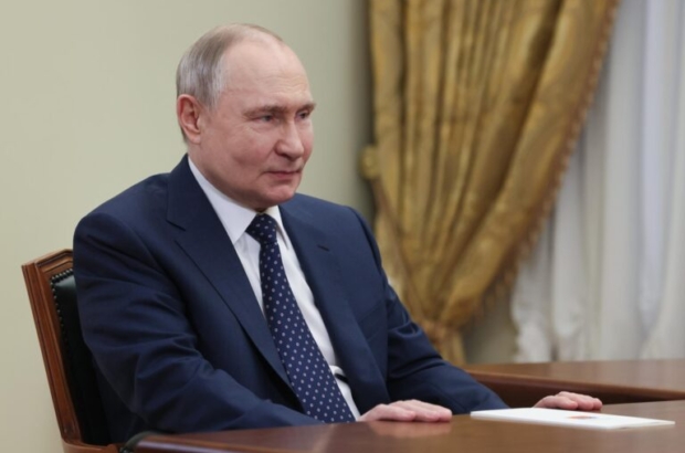 ST. PETERSBURG (Russian Federation), 28/04/2025.- Russian President Vladimir Putin attends a meeting with Speaker of the State Duma Vyacheslav Volodin in St. Petersburg, Russia, 28 April 2025. (Rusia, San Petersburgo) EFE/EPA/MIKHAIL METZEL / SPUTNIK / KREMLIN POOL MANDATORY CREDIT