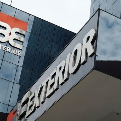 tsize_600x400_Banco-Exterior