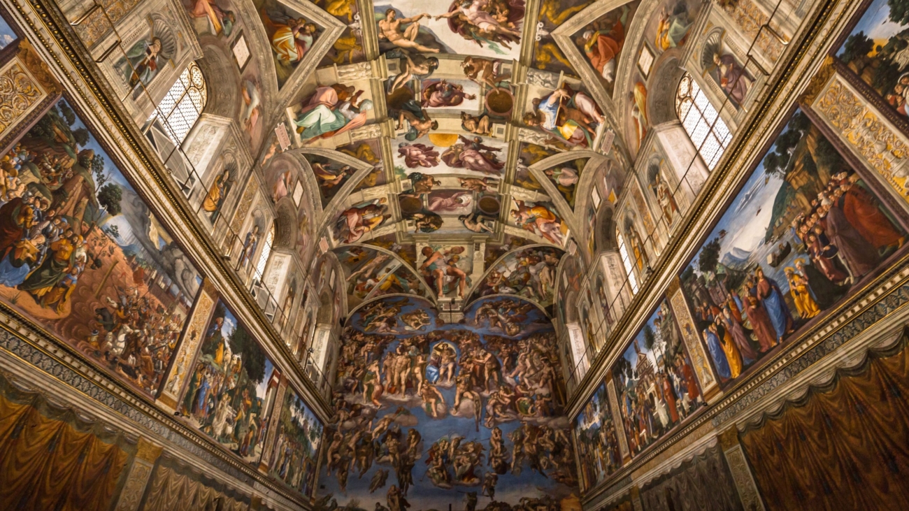 20220127151904-cappella-sistina-roma-lazio-photo-by-rpbaiao-shutterstock-comshutterstock-526891918-scaled