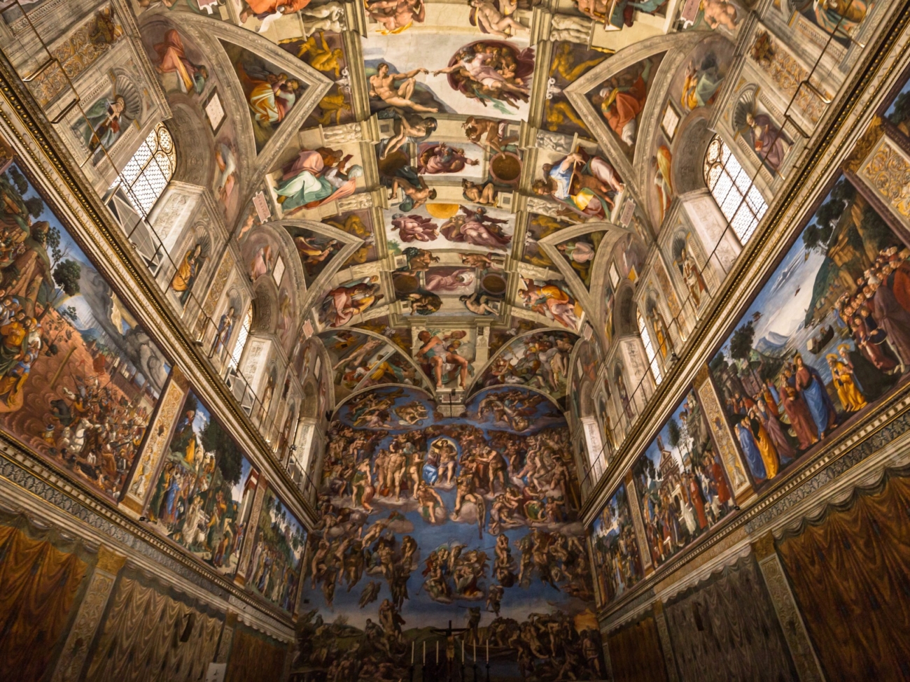 20220127151904-cappella-sistina-roma-lazio-photo-by-rpbaiao-shutterstock-comshutterstock-526891918-scaled