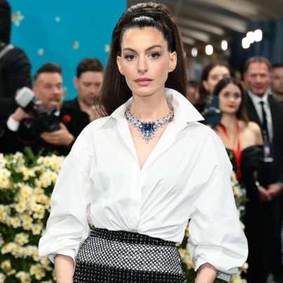 Anne-Hathaway