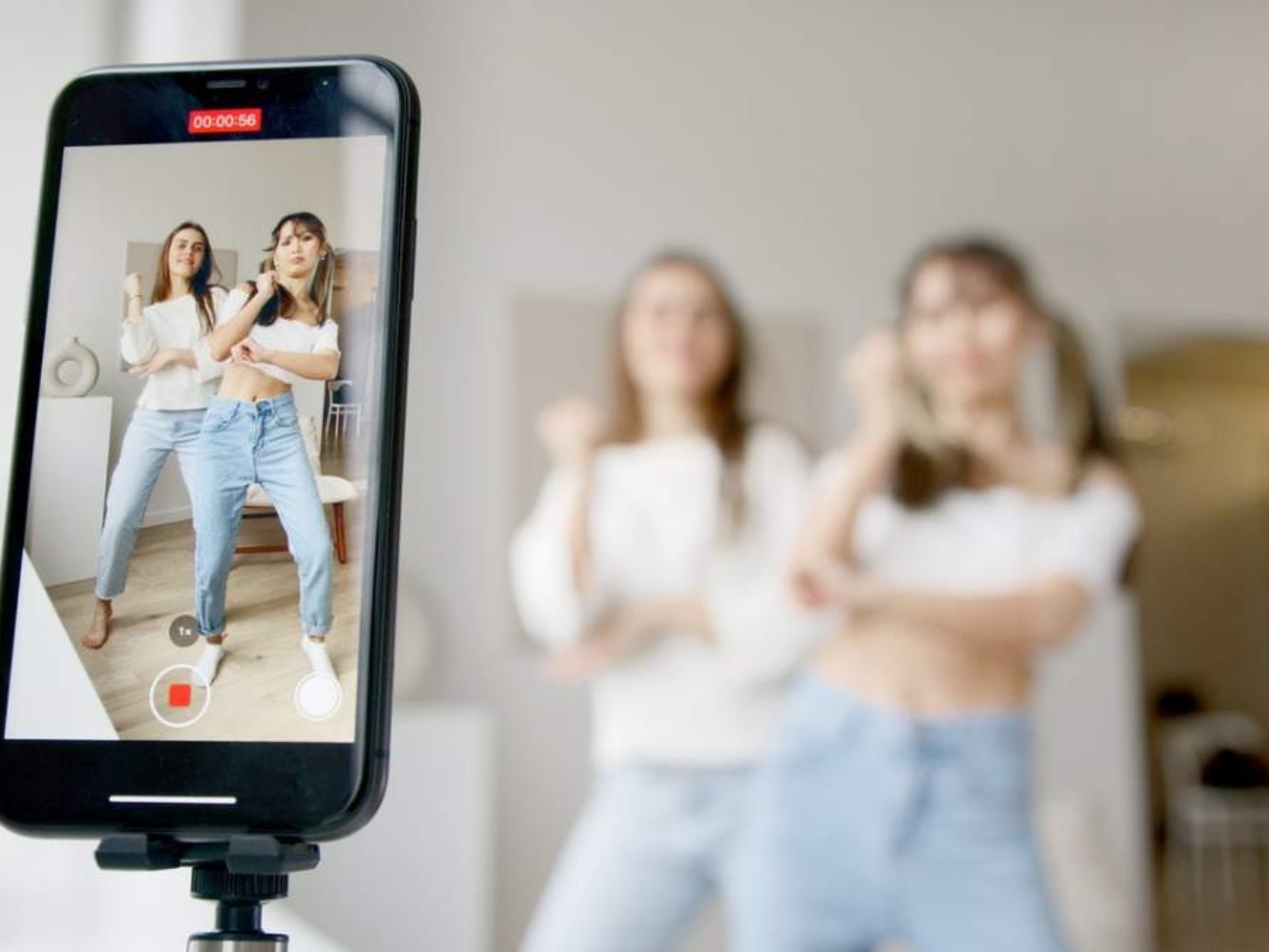IN_TikTok-jovenes
