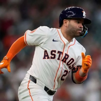 Jose-Altuve-8-768x576