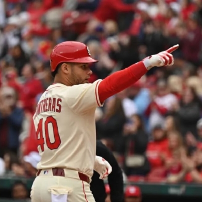 Willson-Contreras-dejo-su-average-en-.252-y-su-OPS-en-.727-Alec-Burleson-tambien-pego-un-jonron-por-los-Cardenales-Foto-Archivo