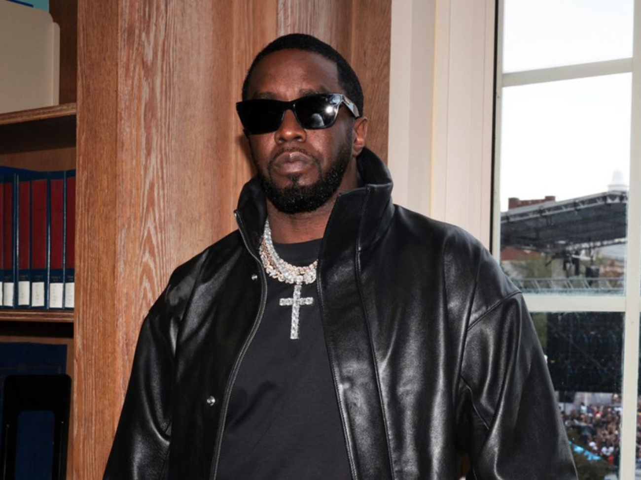 aceite-de-bebe-drogas-y-dinero-publican-evidencia-de-fiestas-de-p-diddy-fotos-175851 (1)