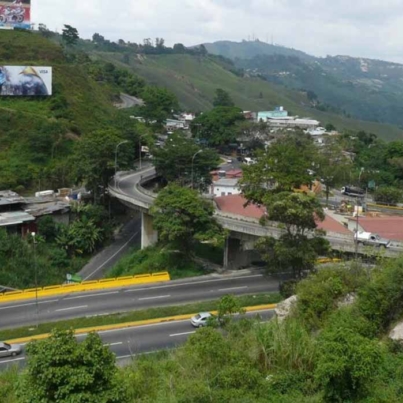 alcaldia-de-baruta-mantiene-vigilancia-especial-en-hoyo-de-la-puerta-por-precipitaciones-126793