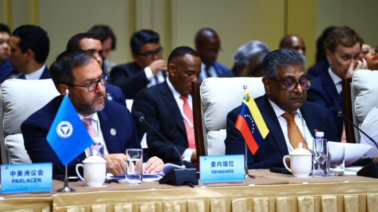 cortesia-yvan-gil-canciller-de-venezuela-en-la-iv-reunion-china-celas-41347