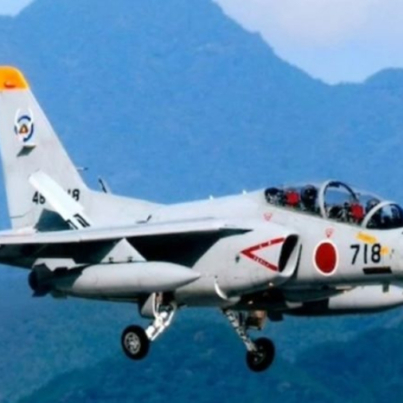 cortesiareferencial-avion-militar-japones-t-4-41419