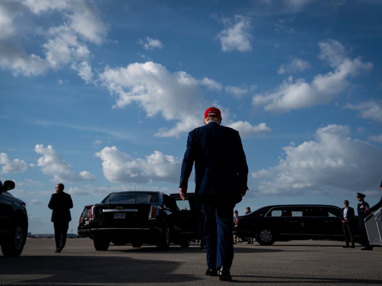 trump-100days-promostill-zhwb-mobileMasterAt3x