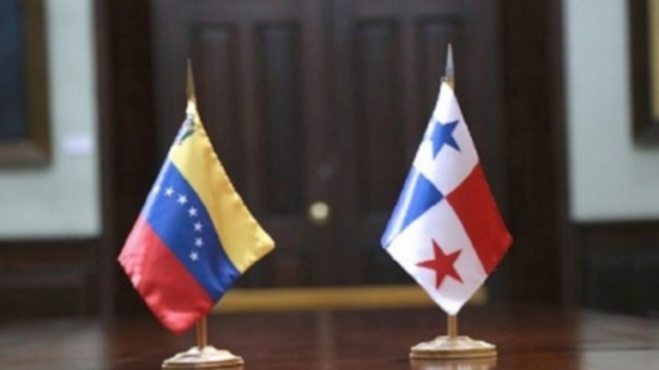 tsize_600x400_venezuela-panama-banderas