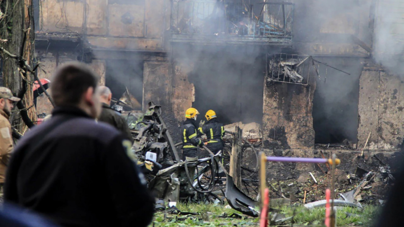 ucrania-vuelve-a-evacuar-pueblos-tras-posible-bombardeos-rusos-42467