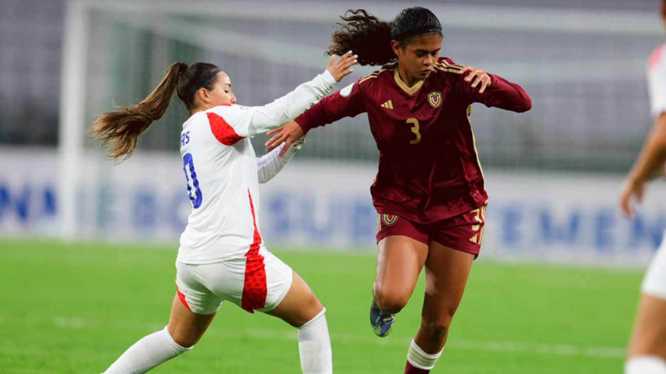 vinotinto-femenina-sub-17-40560