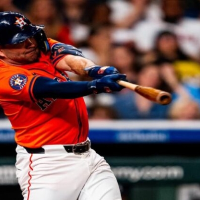 How-can-you-not-vote-for-this-man-VoteAltuve-⭐️-Link-in-bio-1-747x420