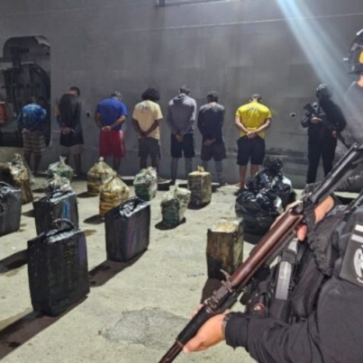 autoridades-venezolanas-incautaron-mas-de-15-kilos-de-droga-en-costas-del-estado-la-guaira-42791