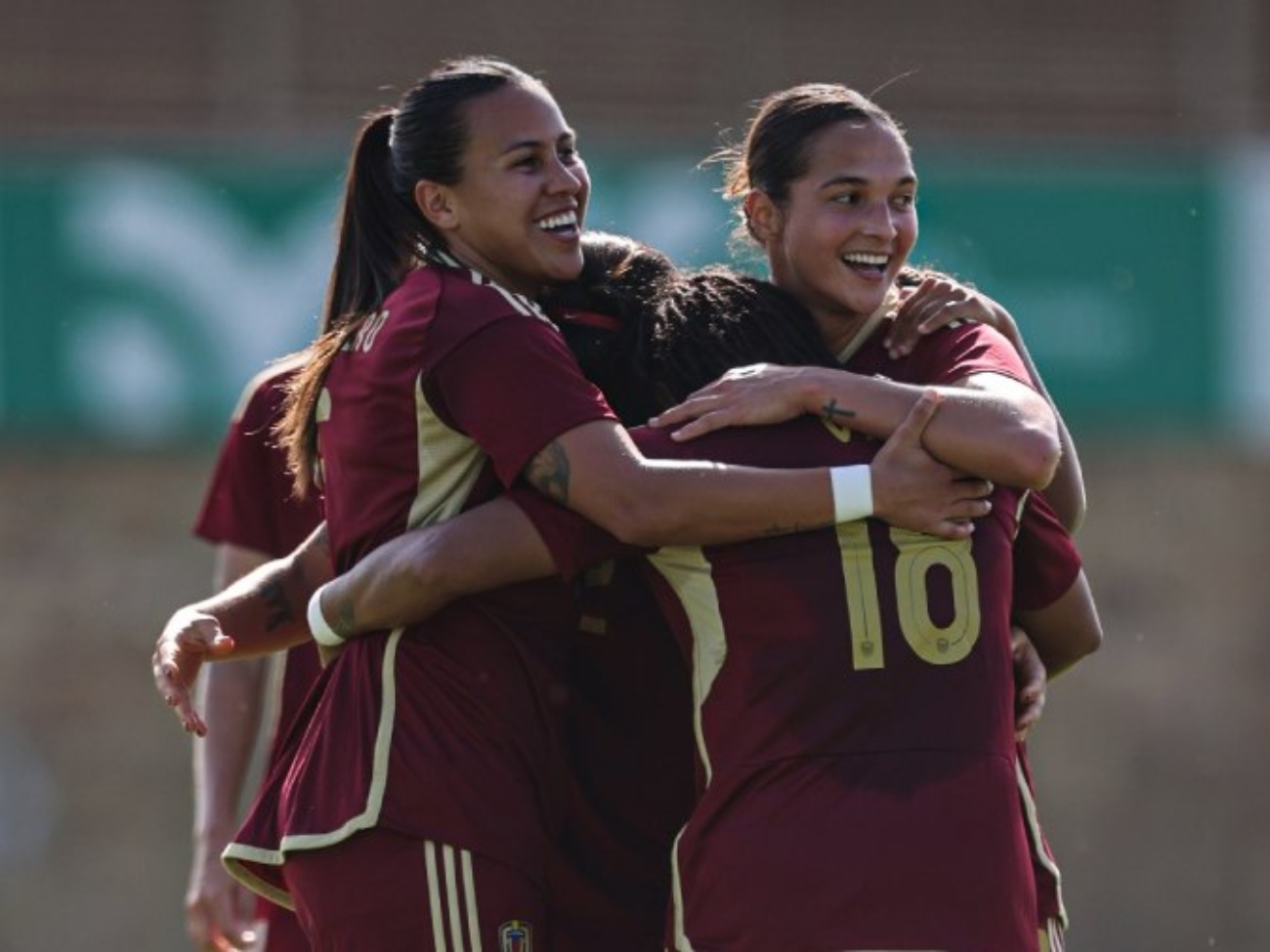 deyna-castellanos-vistio-la-10-y-dirigio-la-goleada-42487