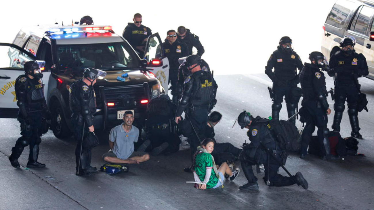 protestas-en-los-angeles-en-contra-de-las-medidas-migratorias-de-trump-cortesia-efe-42874