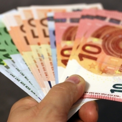 tsize_600x400_EurosUnionEuropea