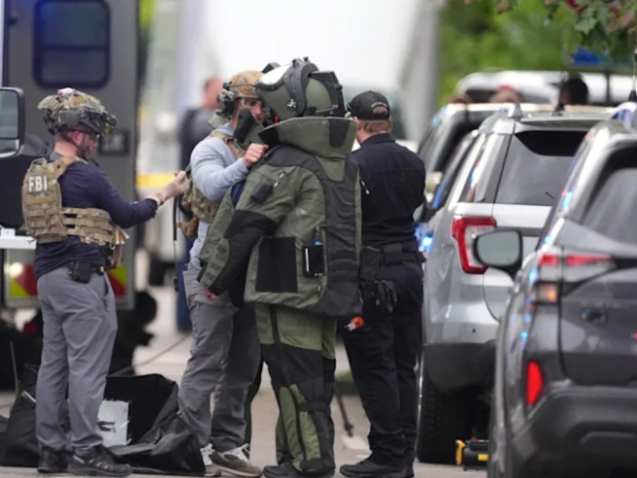 un-hombre-con-lanzallamas-casero-hiere-a-8-personas-durante-manifestacion-en-colorado-video-176916