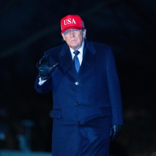 El presidente de Estados Unidos, Donald J. Trump, regresa a la Casa Blanca en Washington, D.C., EE. UU., el 1 de marzo de 2026.EFE/AARON SCHWARTZ