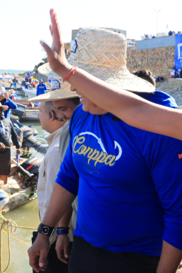 delcy-rodriguez-saluda-retorno-de-la-bandera-de-ee-uu-en-el-pais-57723