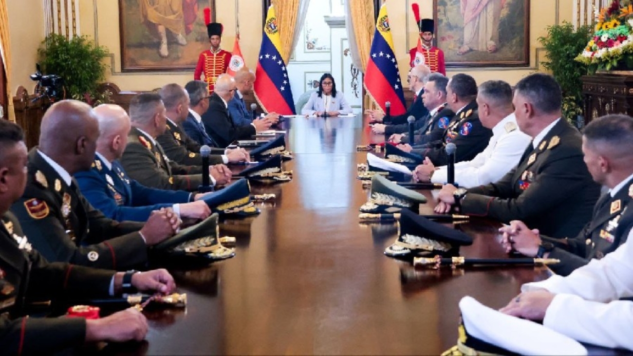 presidenta-e-delcy-rodriguez-juramenta-al-nuevo-alto-mando-militar-57971