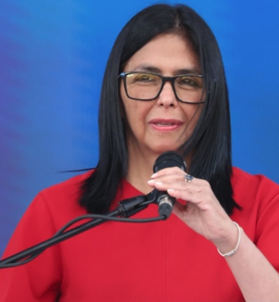 "Extendemos nuestros deseos de buena voluntad, así como a los asistentes a la Cena de Corresponsales. La violencia nunca será una opción para quienes defendemos las banderas de la paz", escribió la mandataria en sus redes sociales