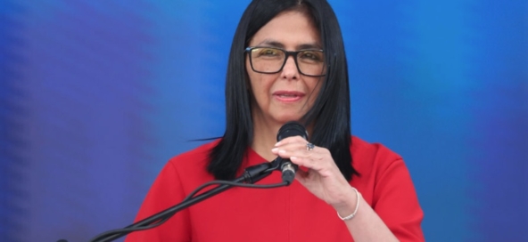 "Extendemos nuestros deseos de buena voluntad, así como a los asistentes a la Cena de Corresponsales. La violencia nunca será una opción para quienes defendemos las banderas de la paz", escribió la mandataria en sus redes sociales