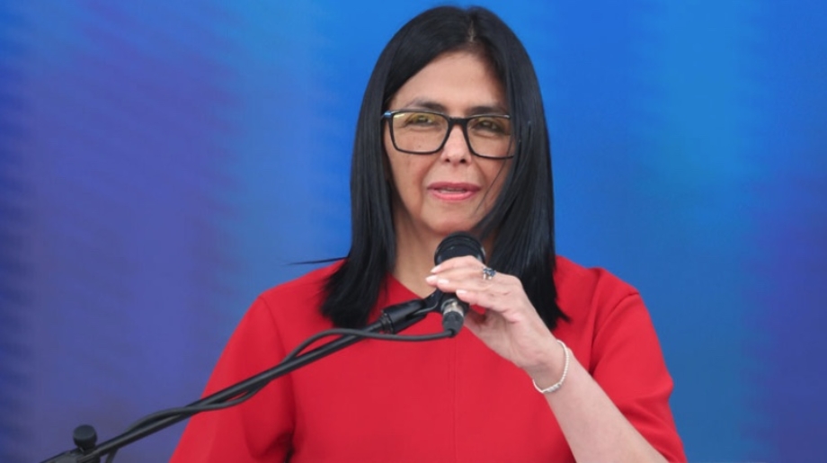 "Extendemos nuestros deseos de buena voluntad, así como a los asistentes a la Cena de Corresponsales. La violencia nunca será una opción para quienes defendemos las banderas de la paz", escribió la mandataria en sus redes sociales