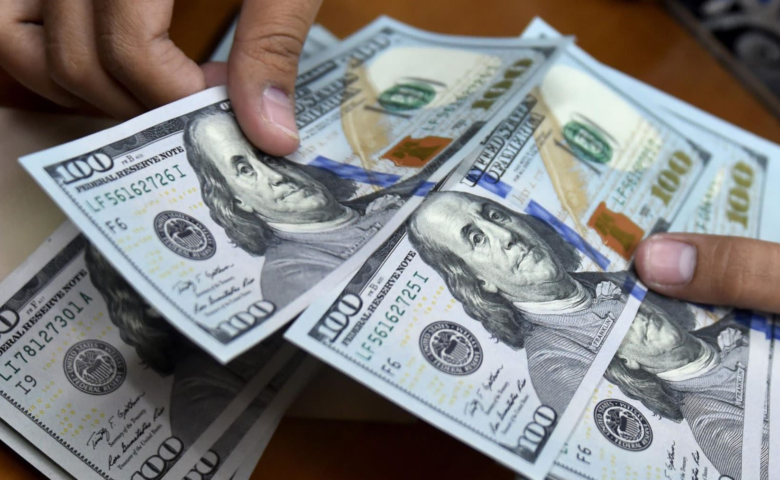 cnne-1276332-dolares-varios.webp