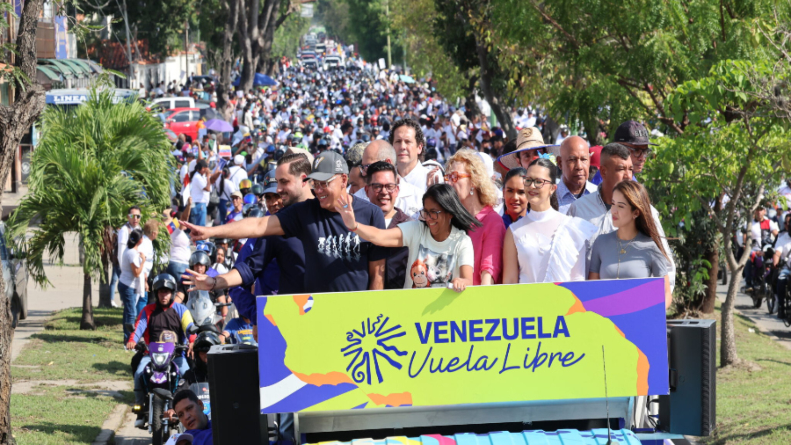 delcy-rodriguez-en-la-gran-peregrinacion-por-una-venezuela-libre-de-sanciones-y-en-paz-lara-59745