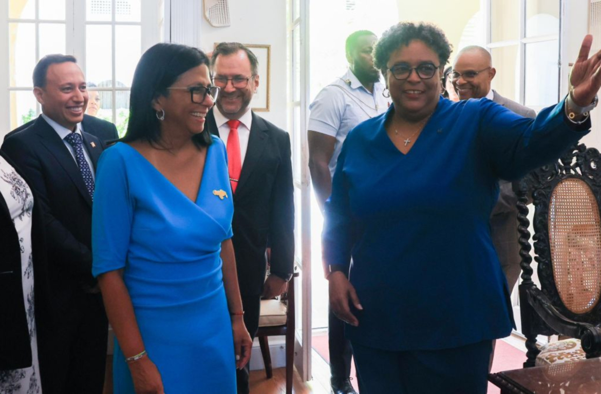 primera-ministra-de-barbados-recibio-a-la-presidenta-encargada-cortesia-59930