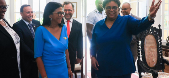 primera-ministra-de-barbados-recibio-a-la-presidenta-encargada-cortesia-59930