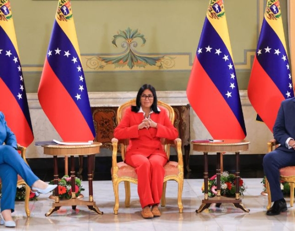 video-delcy-rodriguez-lidero-firma-de-memorandum-de-entendimiento-con-la-empresa-bp-60031