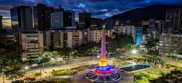 alcaldia-de-chacao-celebrara-a-los-padres-con-un-concierto-de-luis-silva-en-la-plaza-altamira-7744