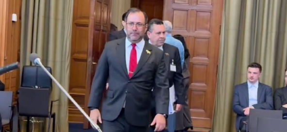 delegacion-de-venezuela-arriba-a-la-cij-para-defender-derechos-historicos-sobre-el-esequibo-60240
