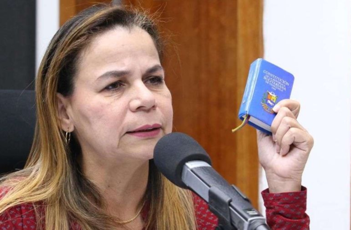 iris-varela-delcy-rodriguez-es-la-unica-persona-responsable-de-dirigir-al-pais-60646 (1)