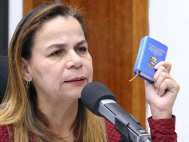 iris-varela-delcy-rodriguez-es-la-unica-persona-responsable-de-dirigir-al-pais-60646 (1)